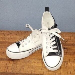 Olivia Miller - white / black sneakers